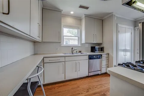 $849,900 | 6423 Velasco Avenue, Dallas, TX 75214