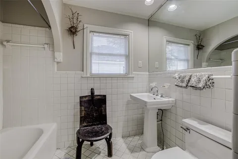 $849,900 | 6423 Velasco Avenue, Dallas, TX 75214