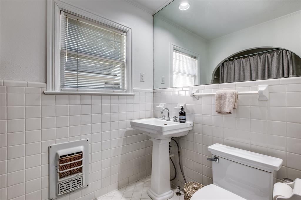 6423 Velasco Avenue Dallas, TX 75214 - Photo 23 of 26