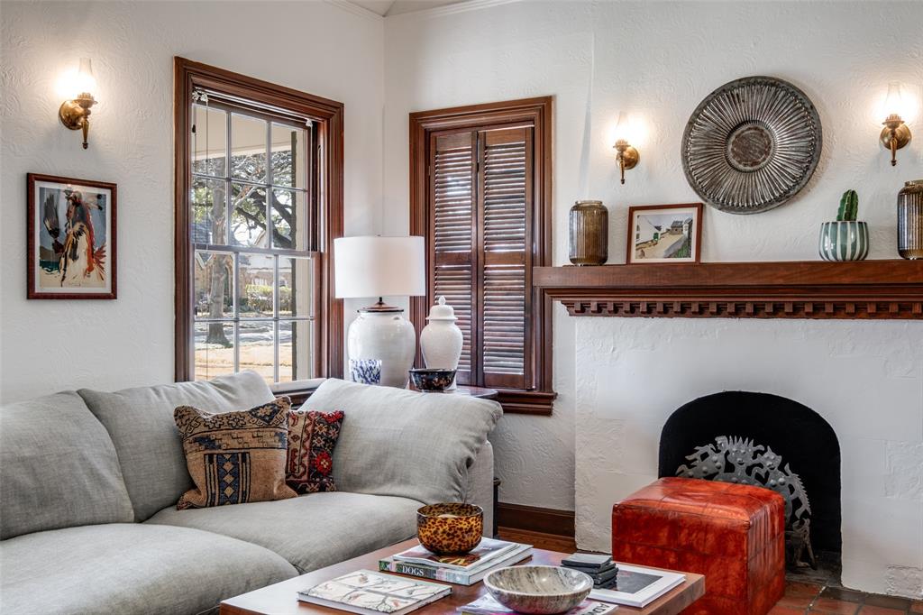 6423 Velasco Avenue Dallas, TX 75214 - Photo 4 of 26