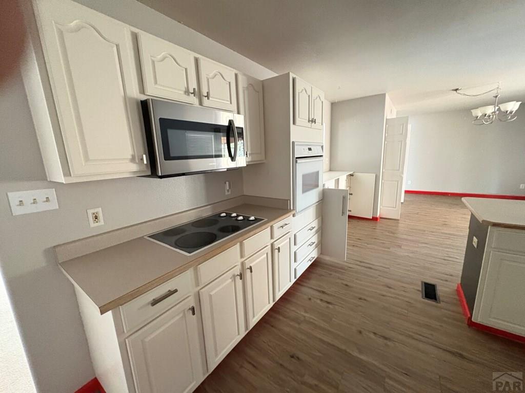 2205 Raton Avenue La Junta, CO 81050 - Photo 4 of 16