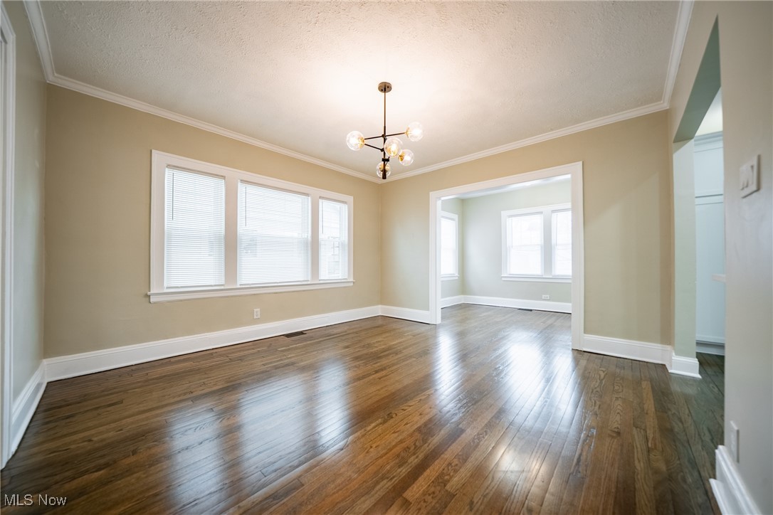 3816 Summit Park Road Cleveland Heights, OH 44121 - Photo 7 of 35