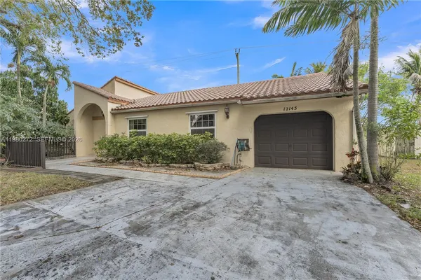 $3,400 | 12145 Begonia Way, Unit 12145, Cooper City, FL 33026