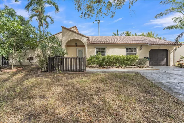 $3,400 | 12145 Begonia Way, Unit 12145, Cooper City, FL 33026