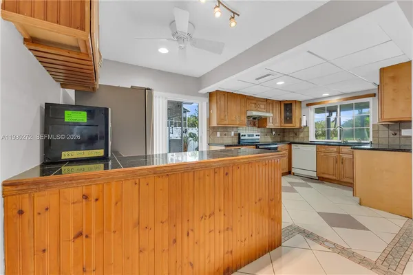 $3,400 | 12145 Begonia Way, Unit 12145, Cooper City, FL 33026