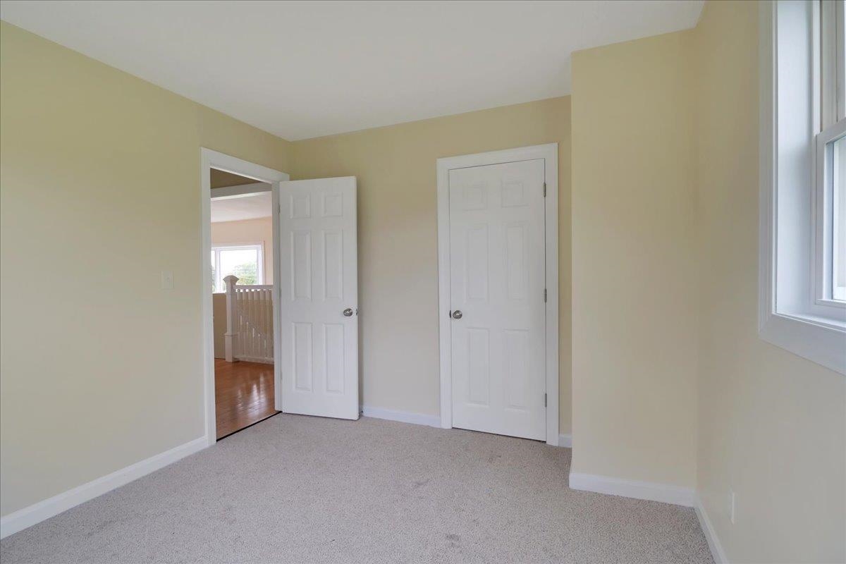 139 Ferry Road South Hero, VT 05486 - Photo 6 of 36 Gallery Image 6