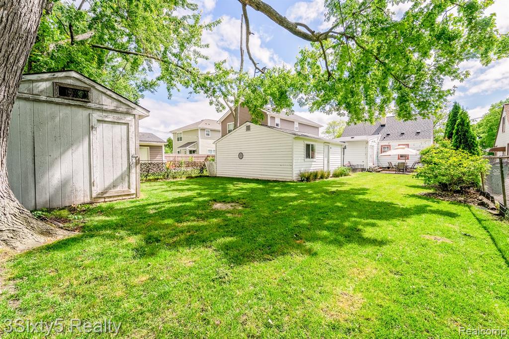 3831 Durham Road Royal Oak, MI 48073 - Photo 35 of 40