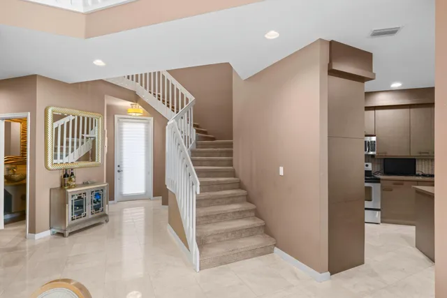 a view of entryway and hall