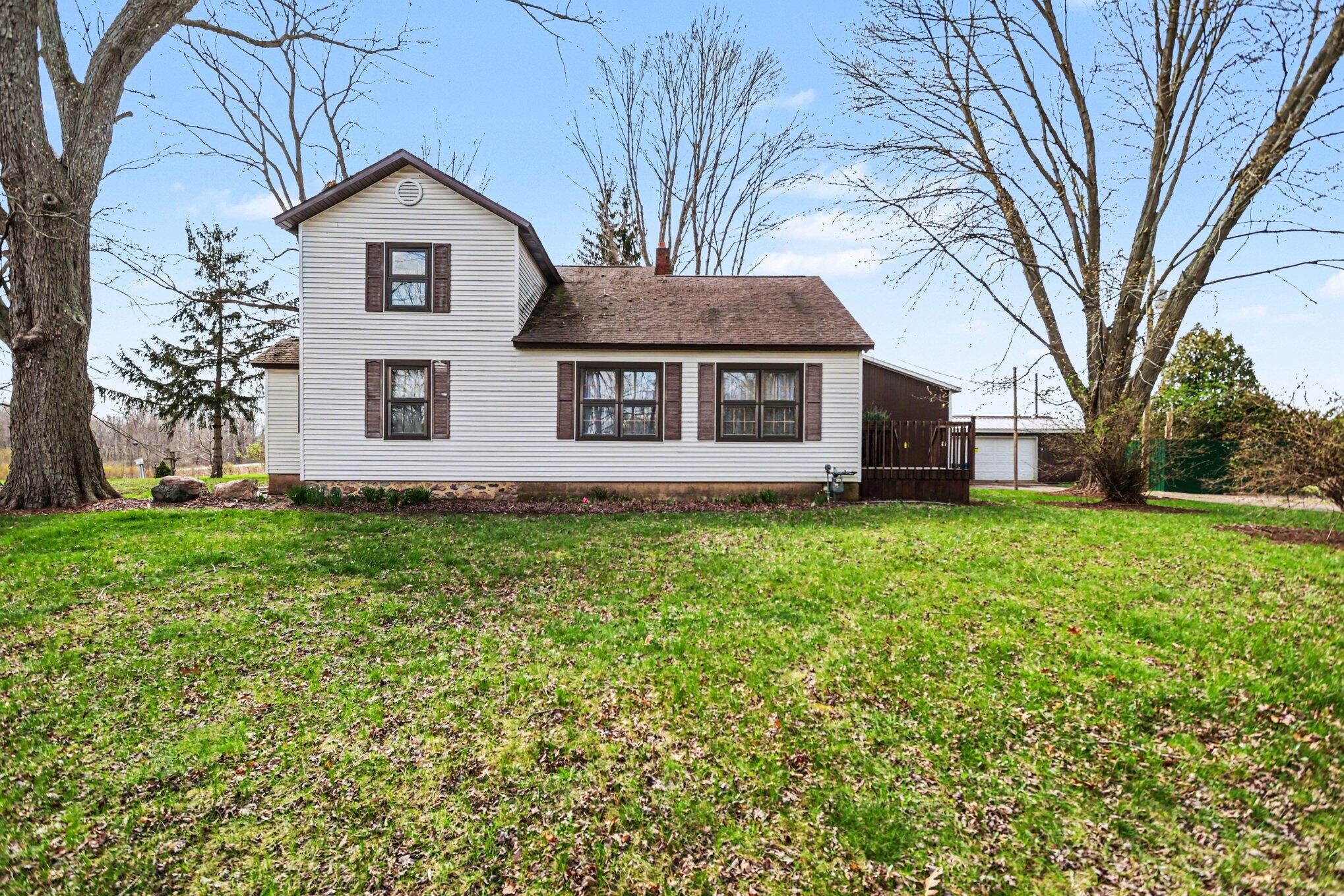 Front of hom