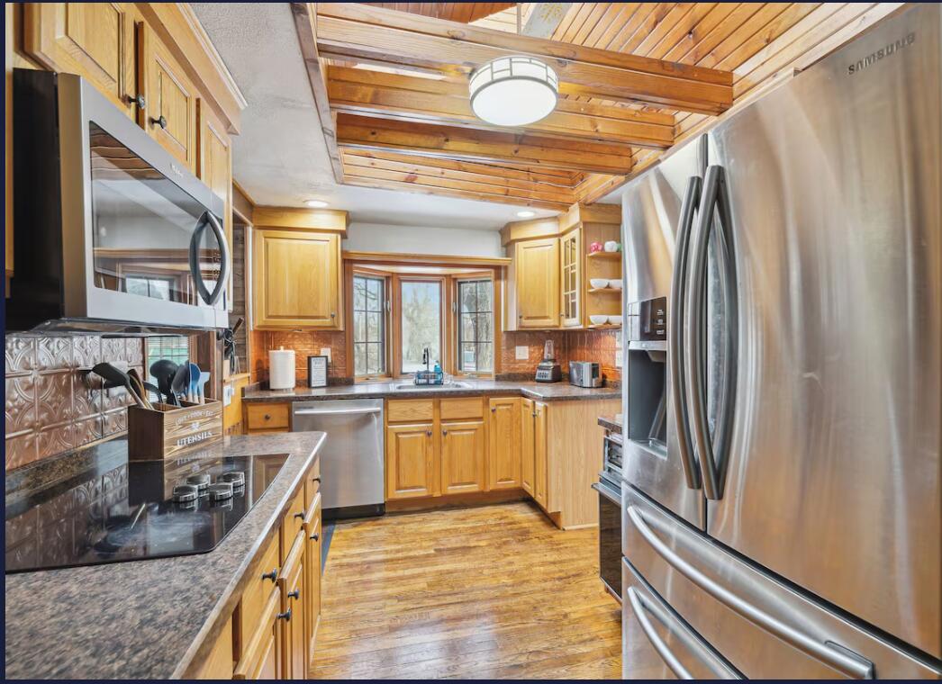 11089 4 Mile Road Battle Creek, MI 49015 - Photo 12 of 39 Kitchen 1