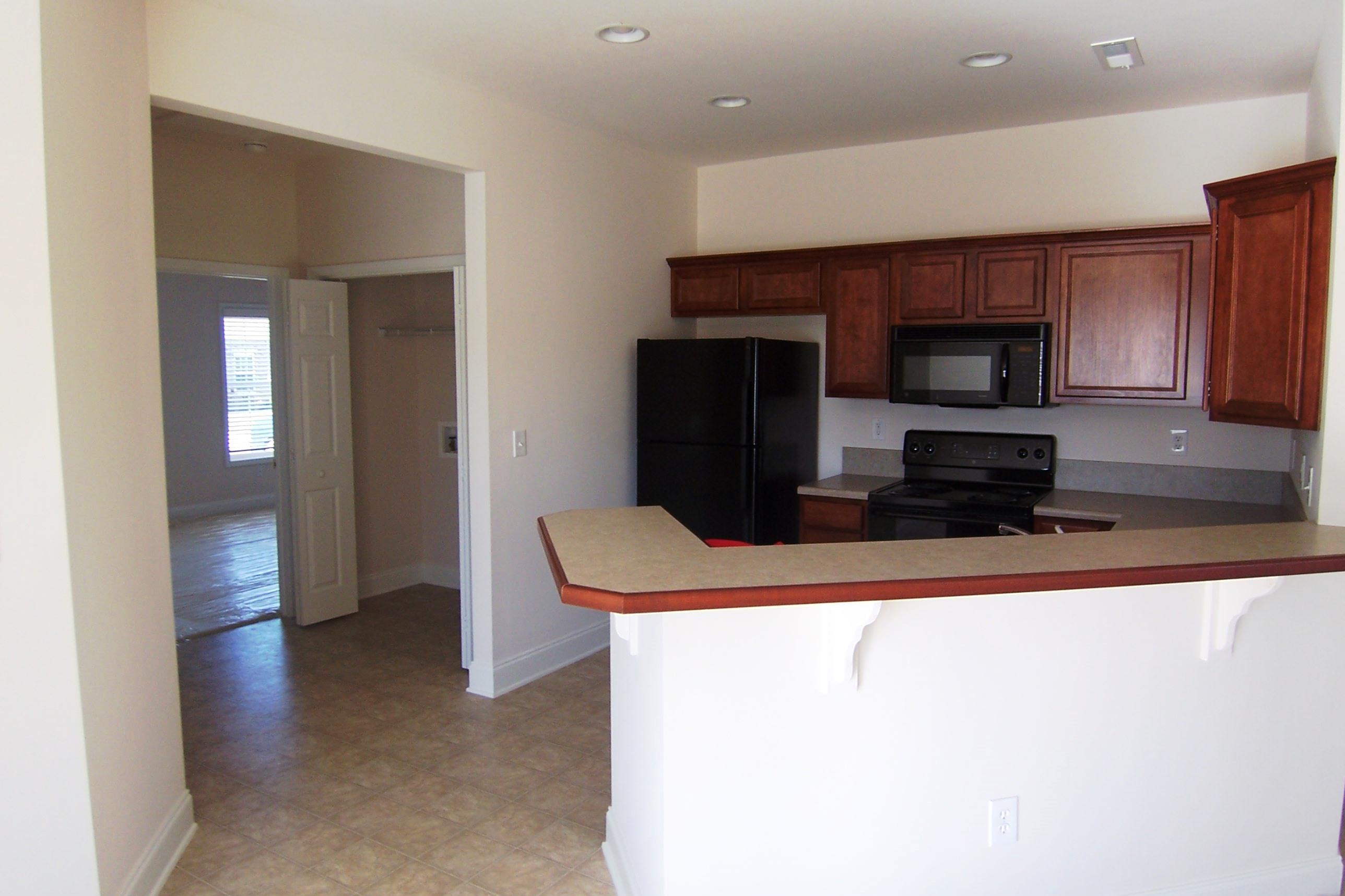 139 Hatleyberry Street Oak Ridge, TN 37830 - Photo 3 of 13 Kitchen