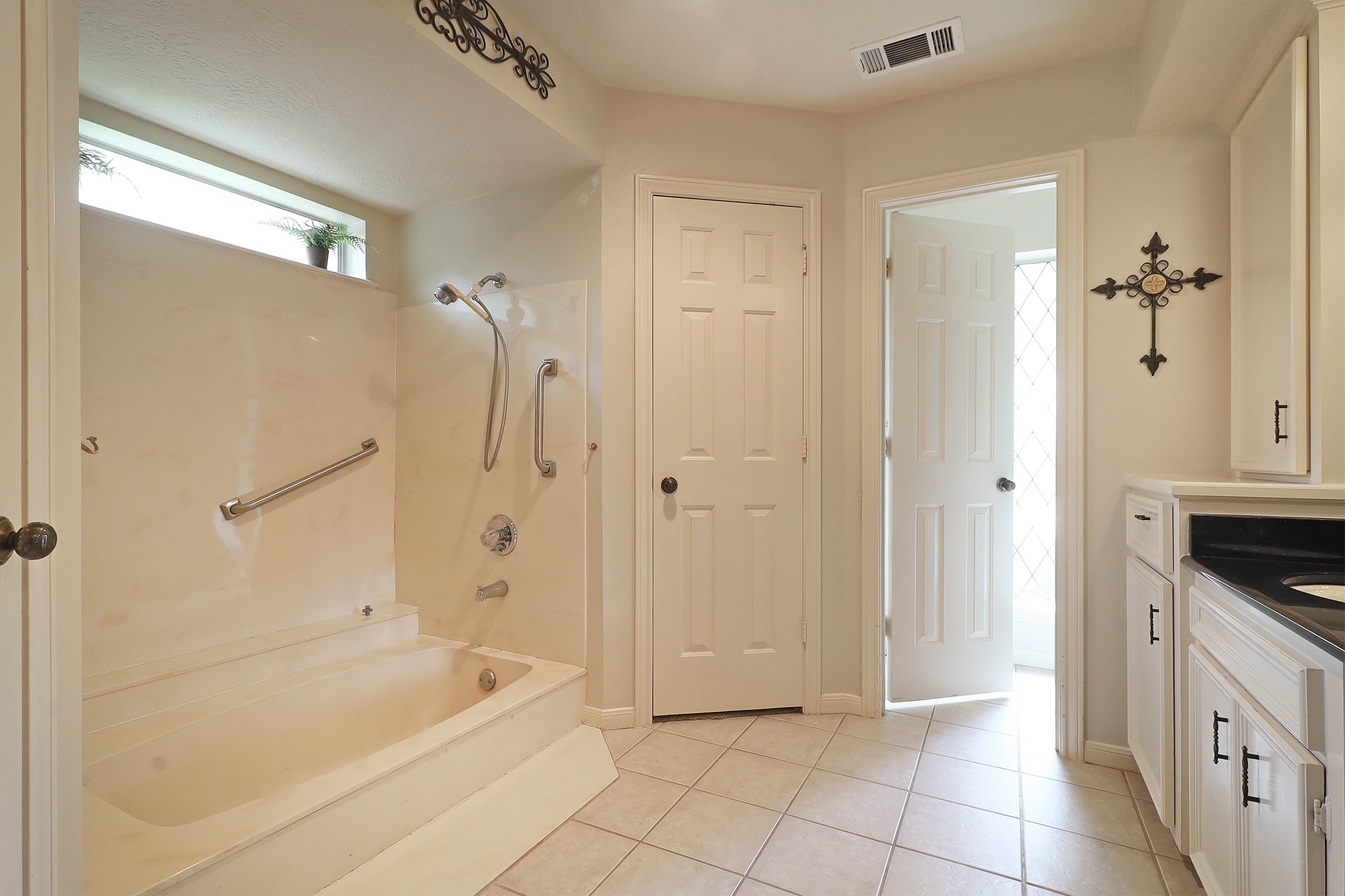 5522 Glenmere Lane Spring, TX 77379 - Photo 25 of 44