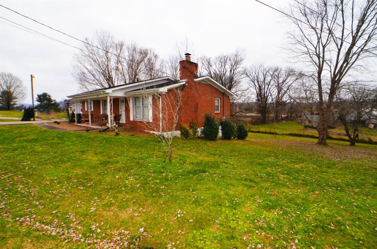 80 Overlook Road Irvine, KY 40336 - Photo 4 of 20 Great yard and neighborhood for kids and