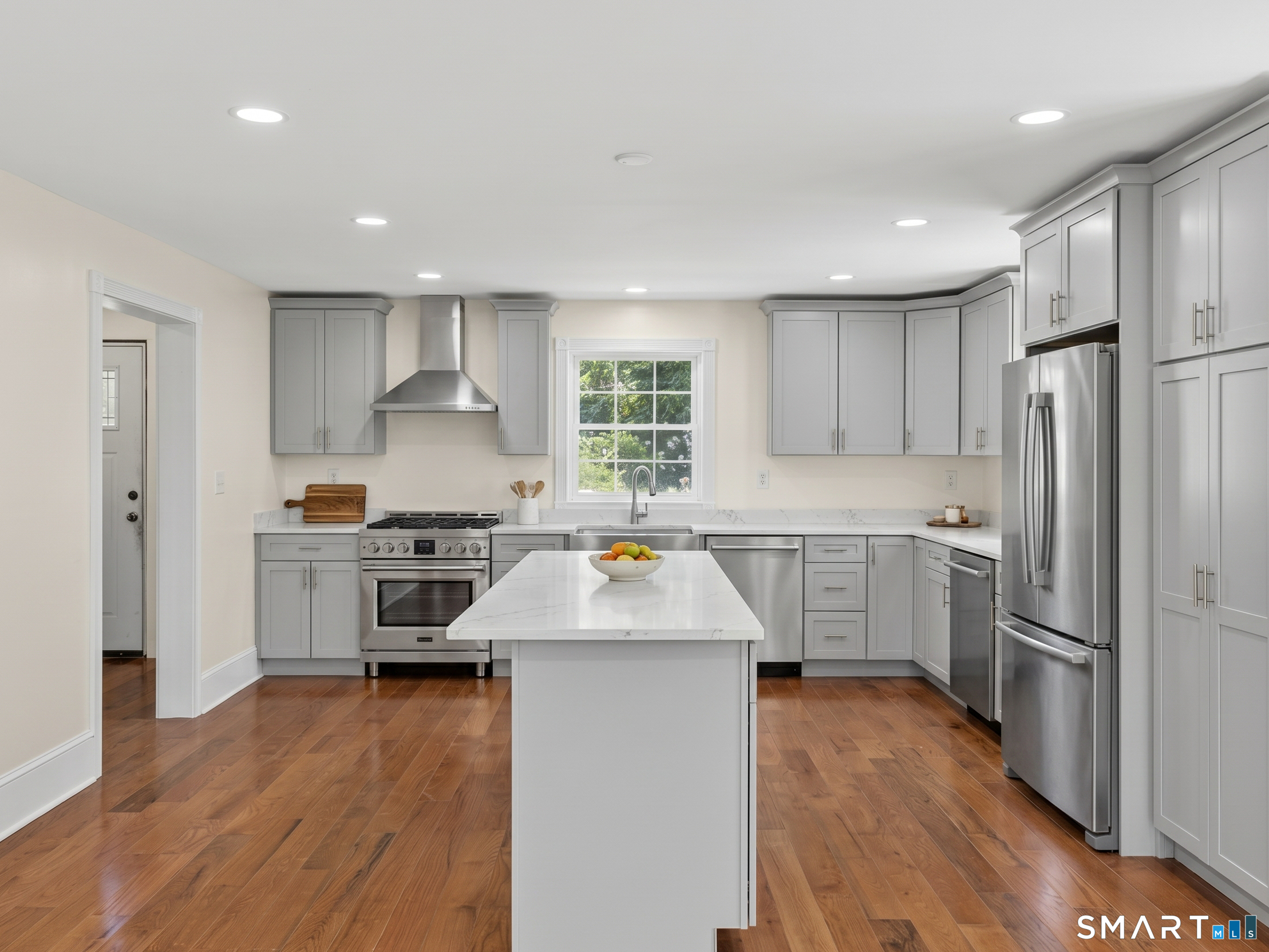 108 Thames Street Groton, CT 06340 - Photo 4 of 40