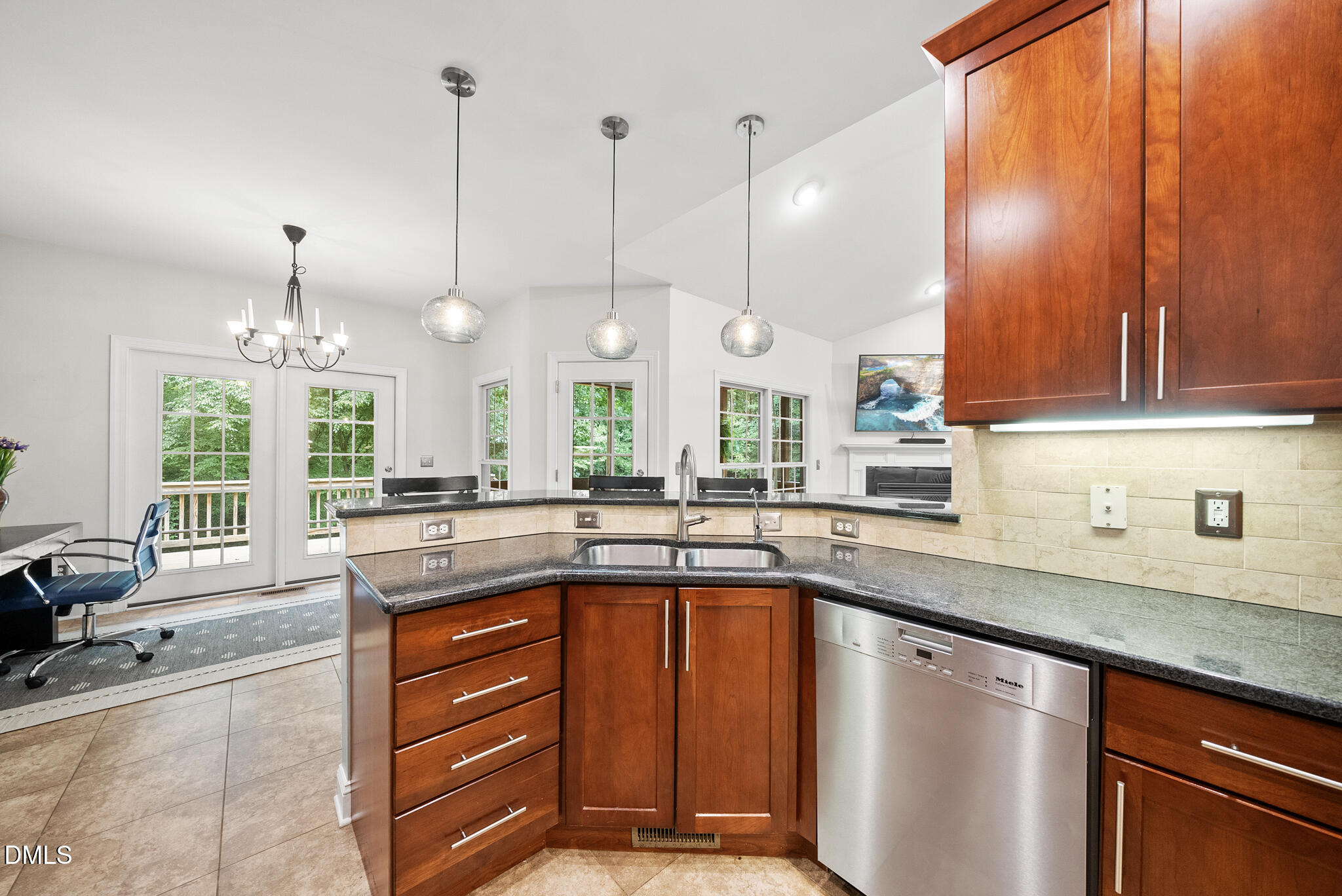 3604 Pewter Place Raleigh, NC 27612 - Photo 13 of 56