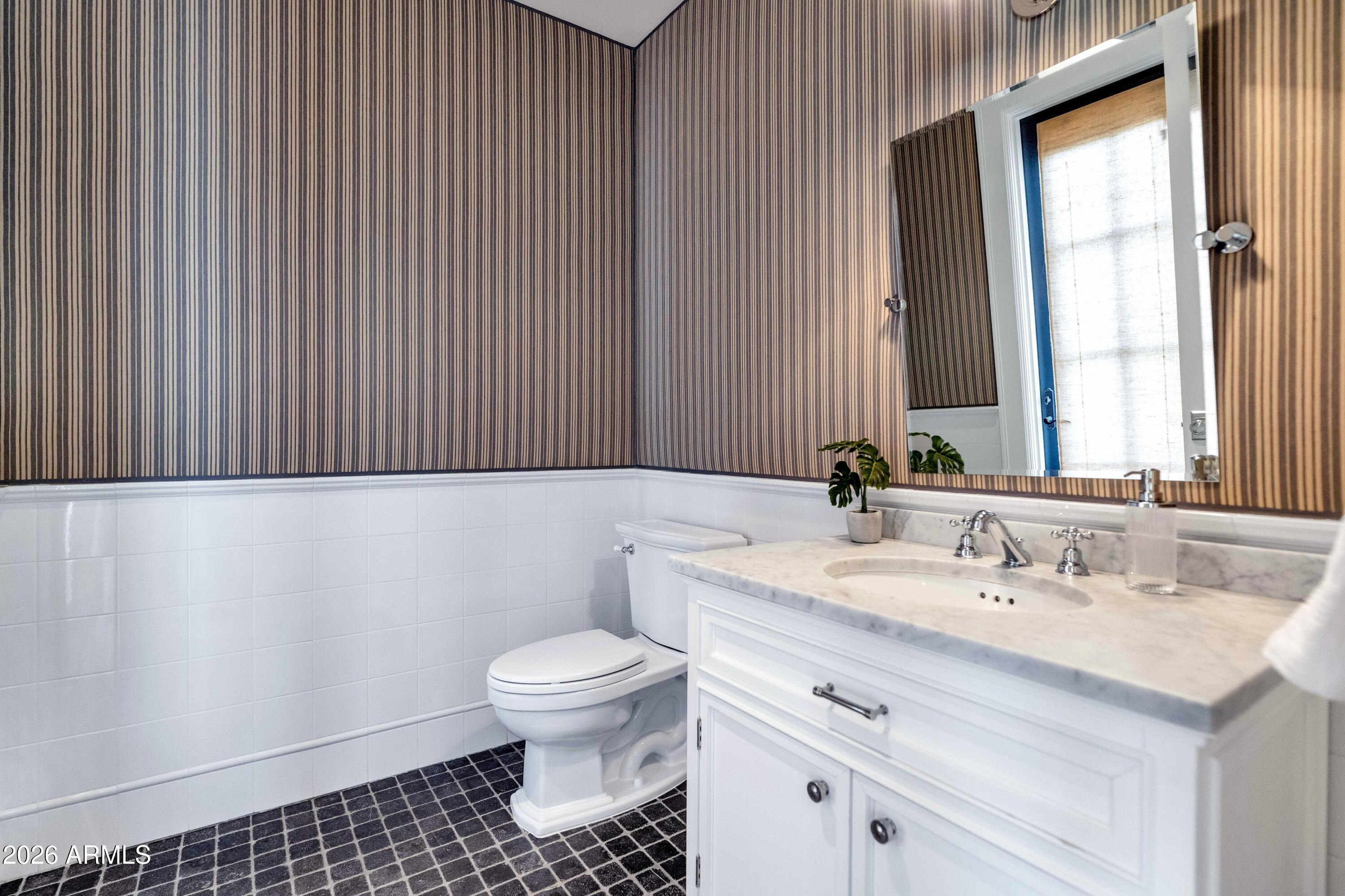 5446 East Exeter Boulevard Phoenix, AZ 85018 - Photo 36 of 77 Gallery Image 36