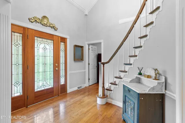 $428,500 | 145 Lynn Avenue, Jellico, TN 37762