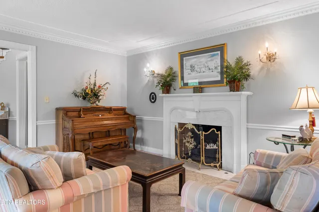 $428,500 | 145 Lynn Avenue, Jellico, TN 37762