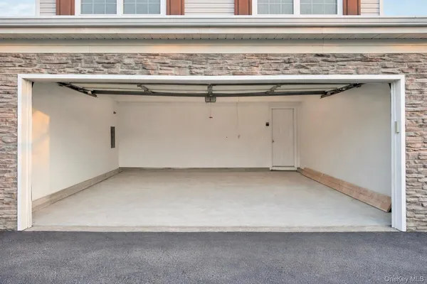 $599,000 | 12 Sophia Drive, Middle Island, NY 11953