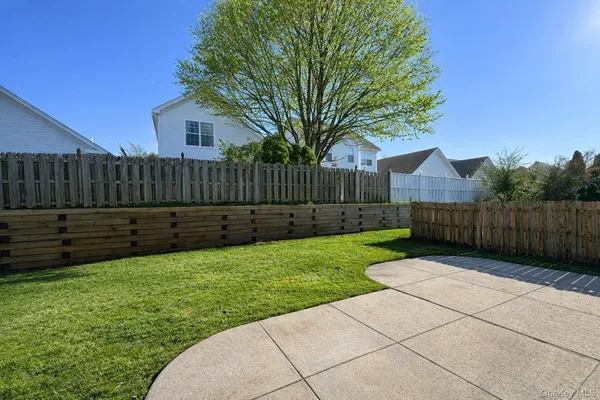 $599,000 | 12 Sophia Drive, Middle Island, NY 11953