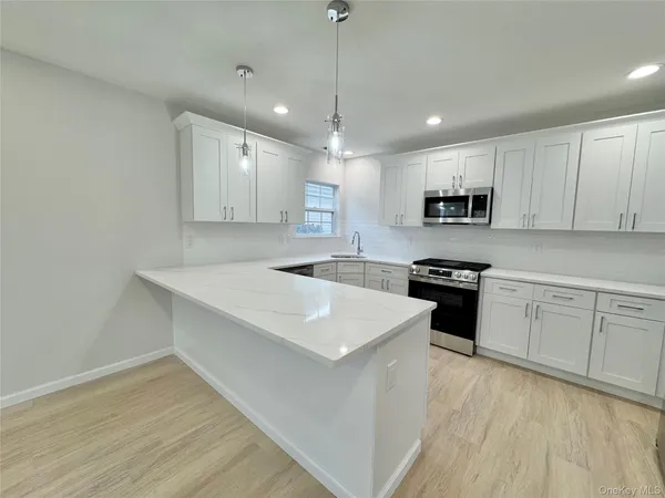 $599,000 | 12 Sophia Drive, Middle Island, NY 11953