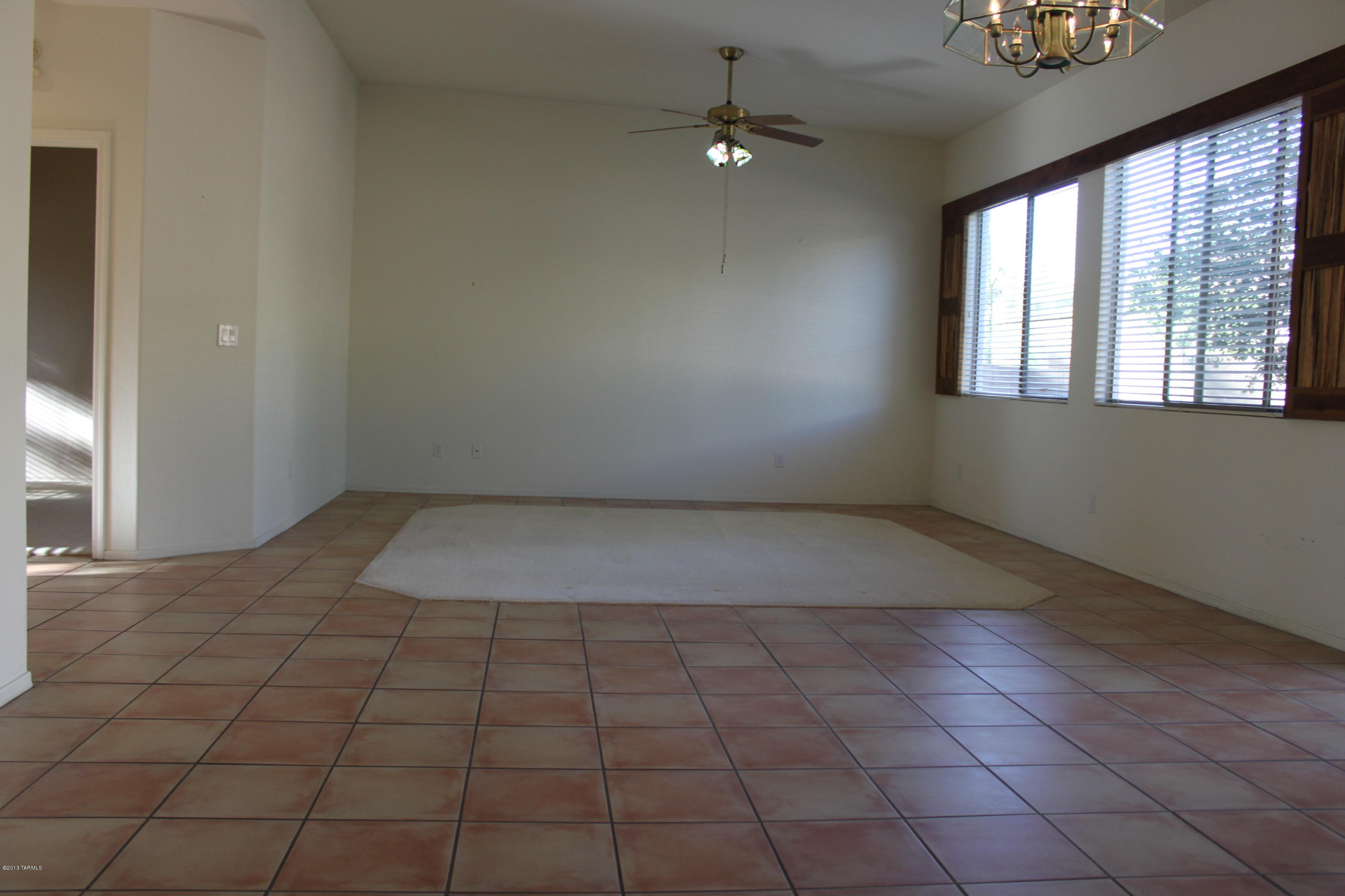 388 West Windowmaker Road Oro Valley, AZ 85737 - Photo 6 of 29 Gallery Image 6