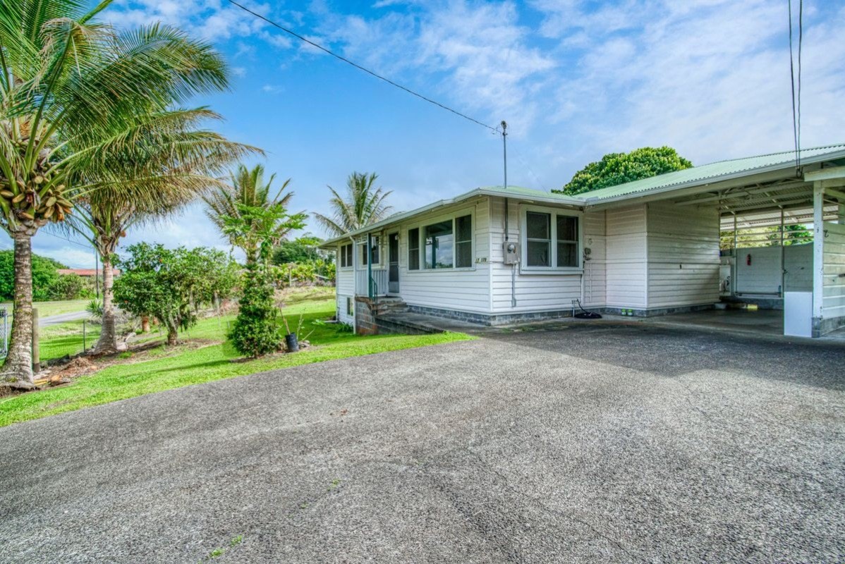 17-179 Volcano Road Keaau, HI 96749 - Photo 2 of 30