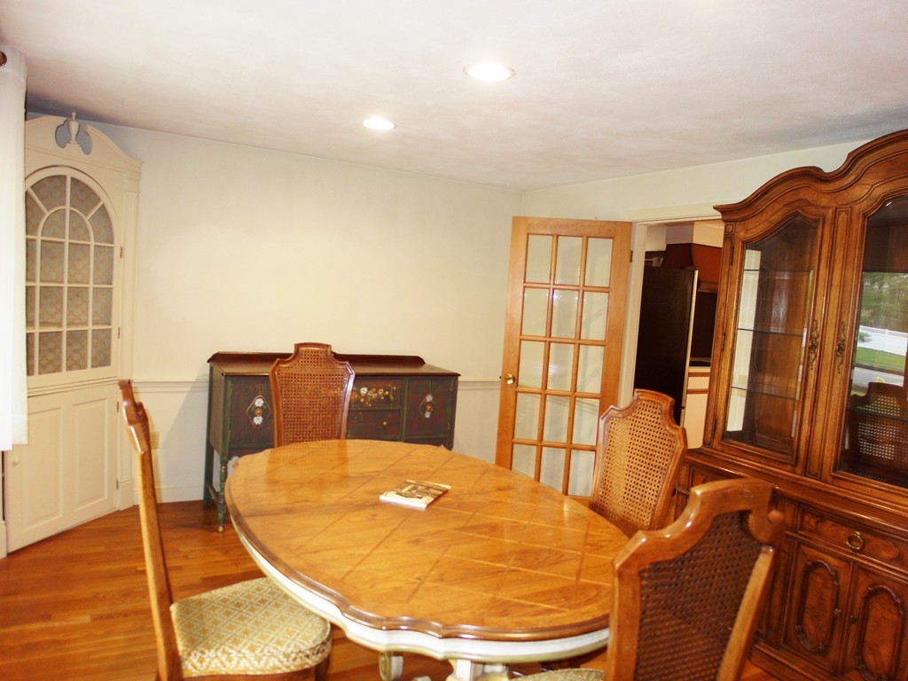3 Merifield Lane Natick, MA 01760 - Photo 6 of 30 Gallery Image 6