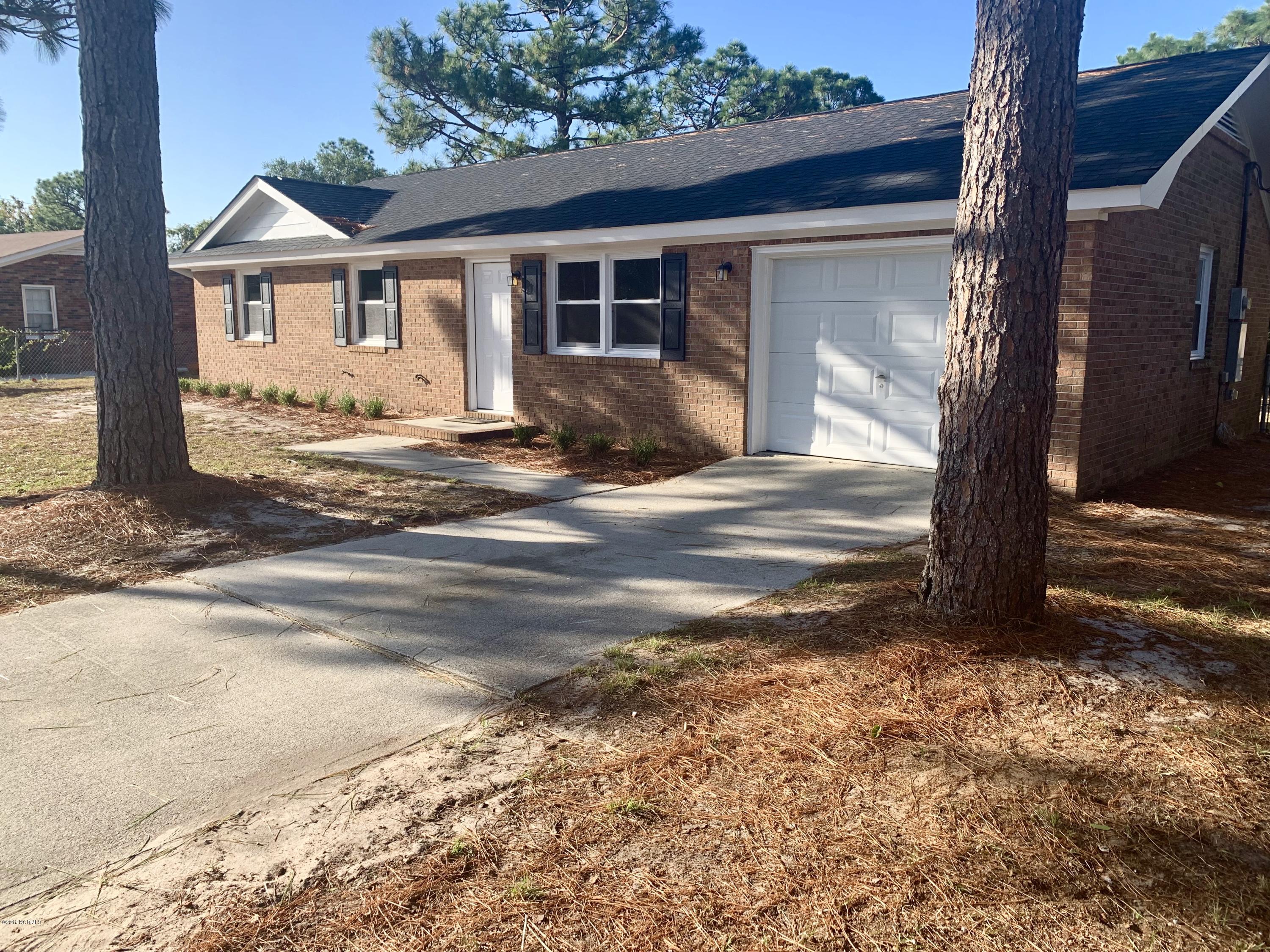 421 Bodega Bay Road Wilmington, NC 28412 - Photo 1 of 23 Front of House
