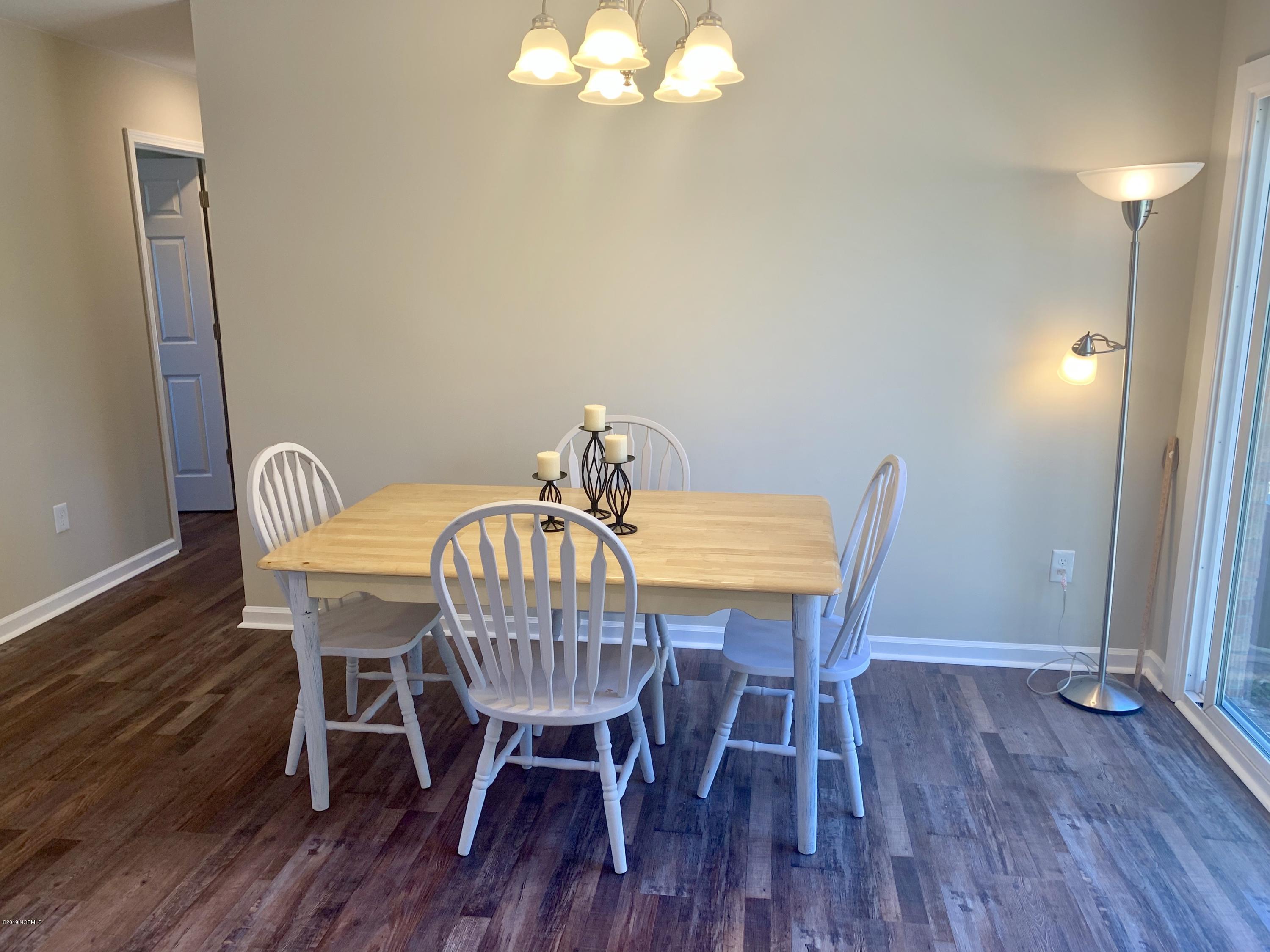 421 Bodega Bay Road Wilmington, NC 28412 - Photo 12 of 23 Dining Area