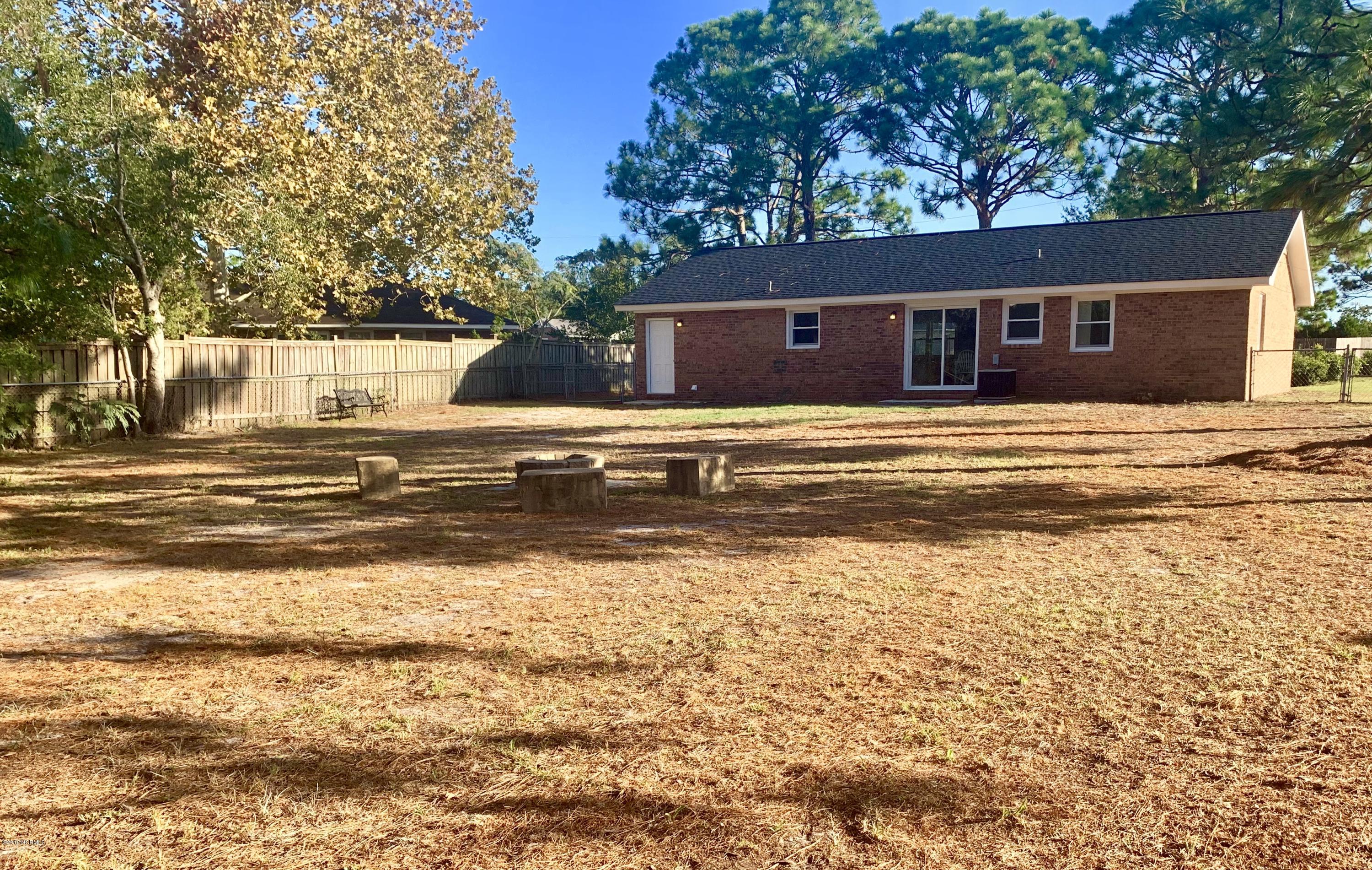 421 Bodega Bay Road Wilmington, NC 28412 - Photo 18 of 23 Back of House