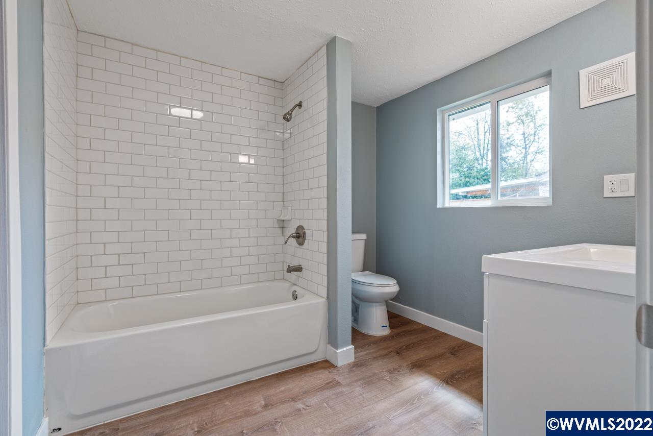 340 Airport Road Lebanon, OR 97355 - Photo 13 of 24 Gallery Image 13