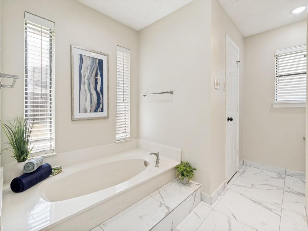 12922 Jasoncrest Trail Dallas, TX 75243 - Photo 15 of 22