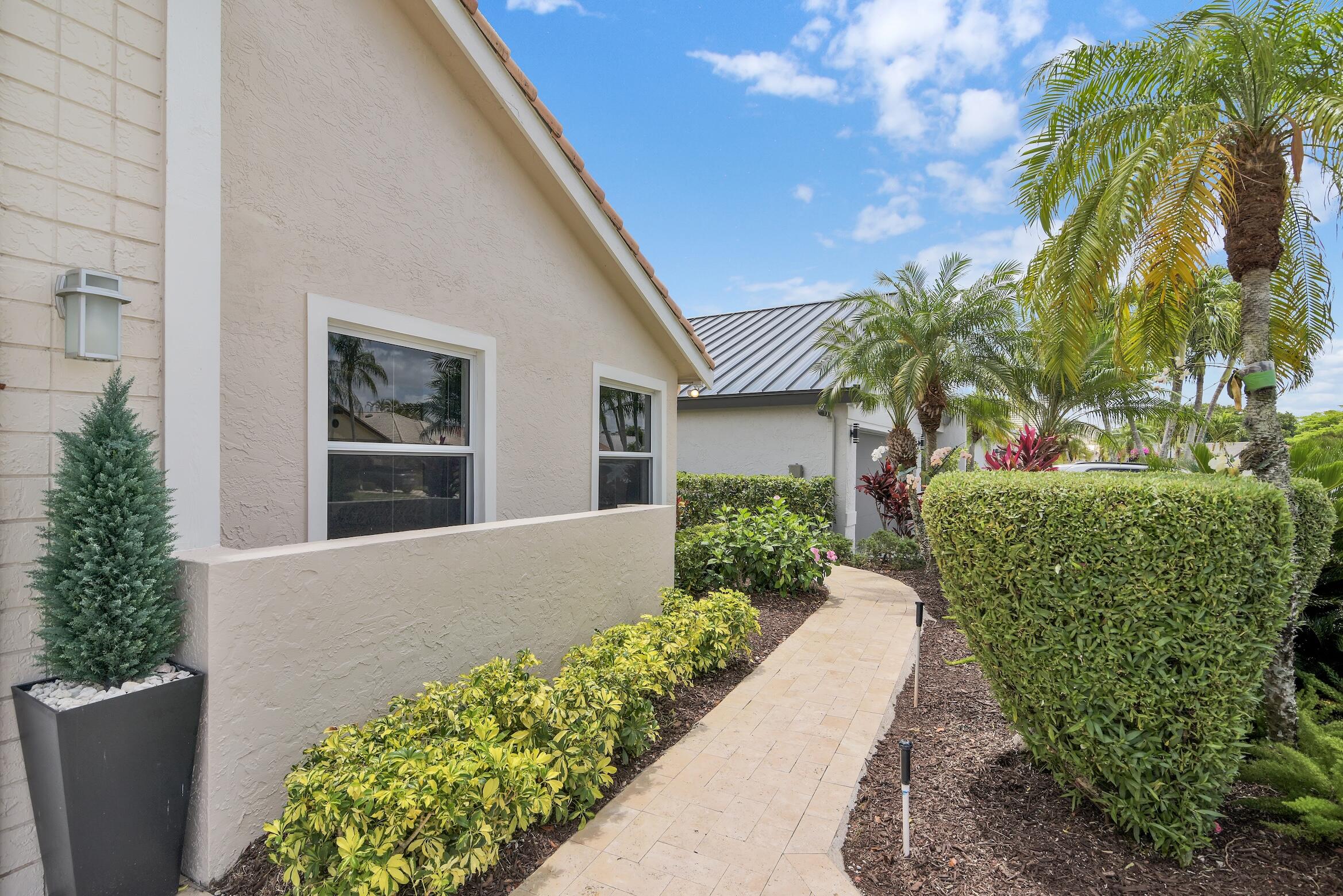 21368 Bridgeview Drive Boca Raton, FL 33428 - Photo 19 of 67 Pathway to Entrance