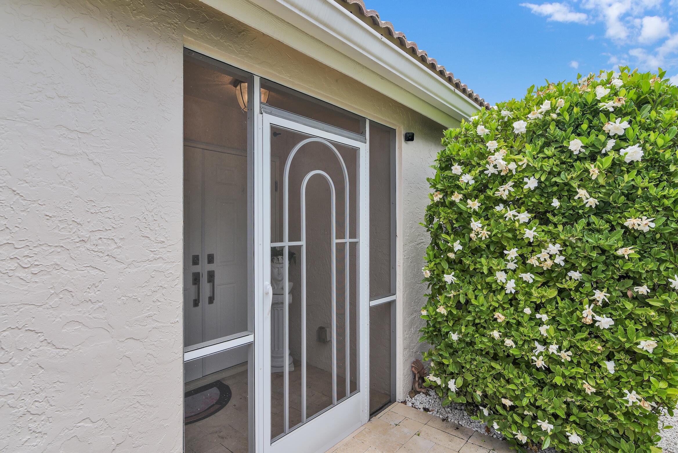 21368 Bridgeview Drive Boca Raton, FL 33428 - Photo 20 of 67 Breeze Way