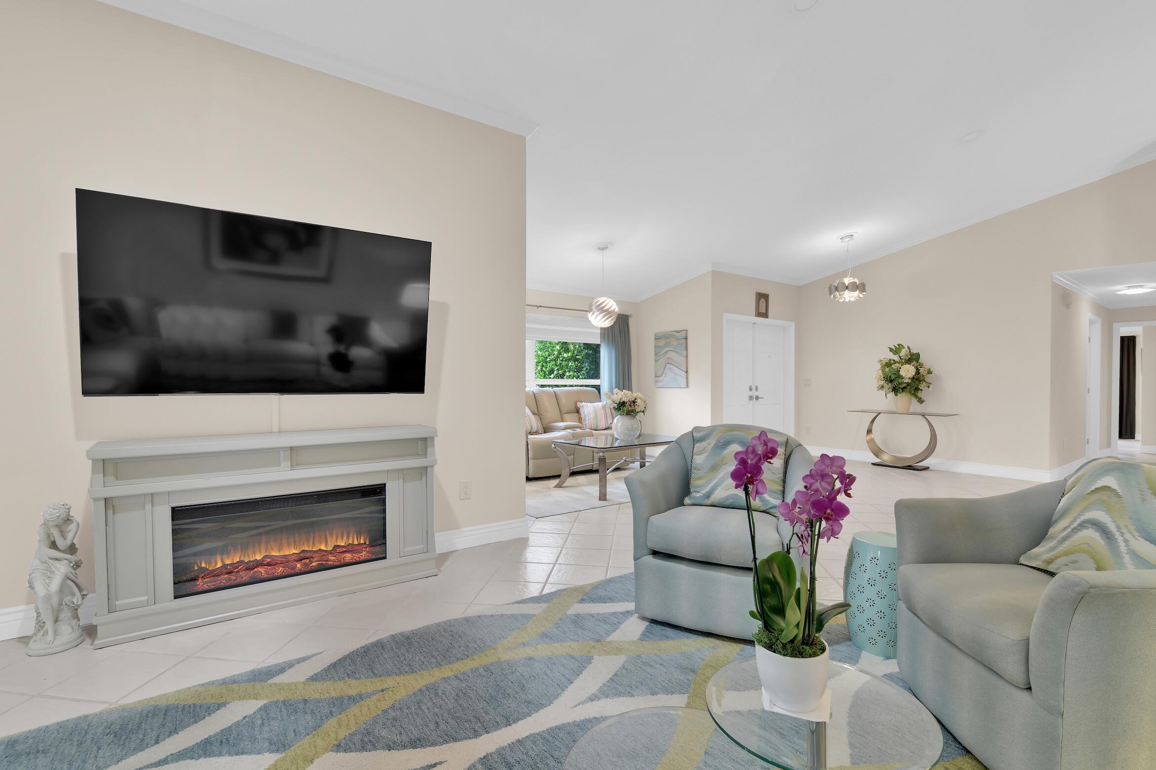 21368 Bridgeview Drive Boca Raton, FL 33428 - Photo 27 of 67 Living Room