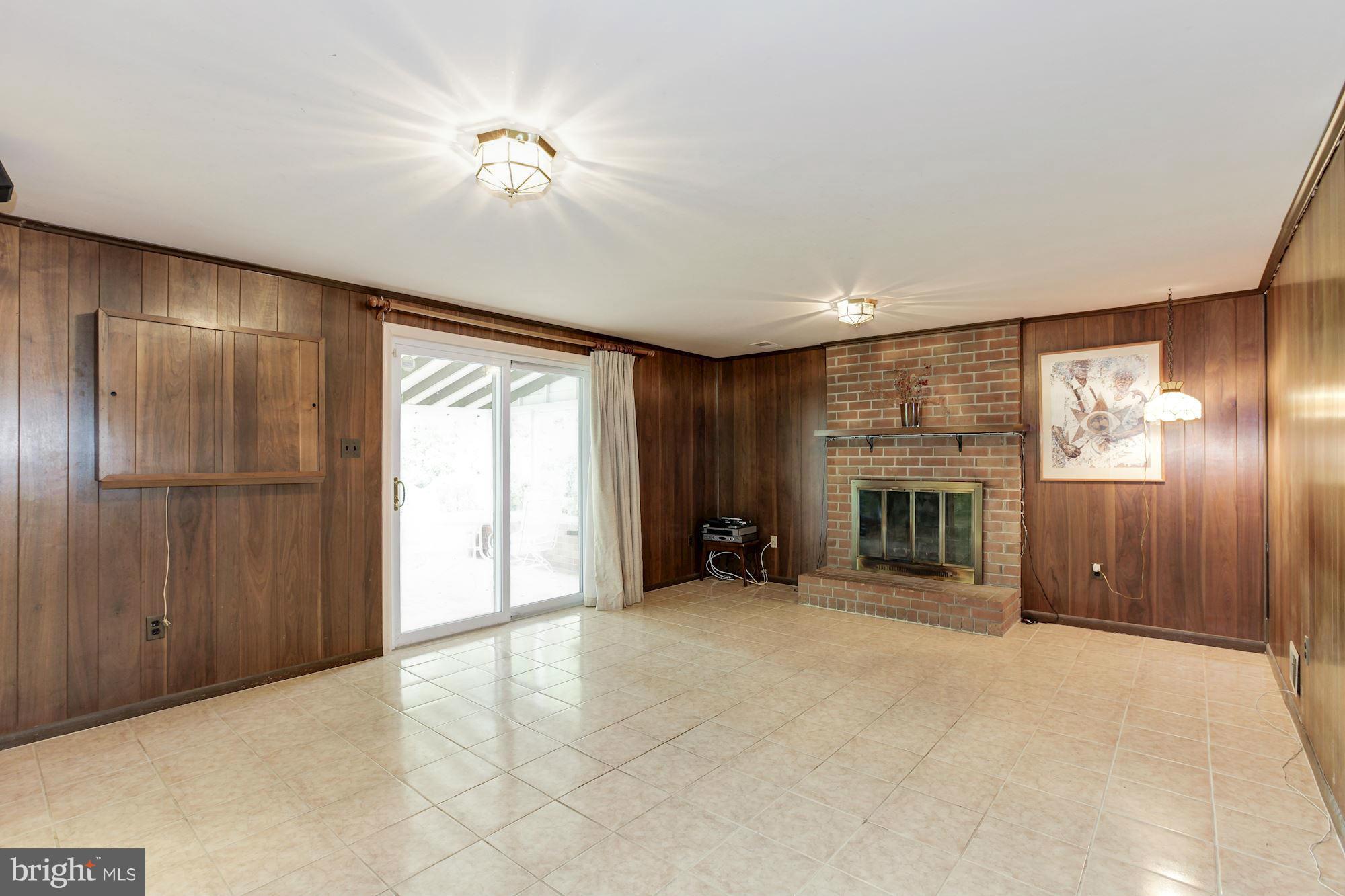 12121 Kerwood Road Silver Spring, MD 20904 - Photo 24 of 30 Family Room