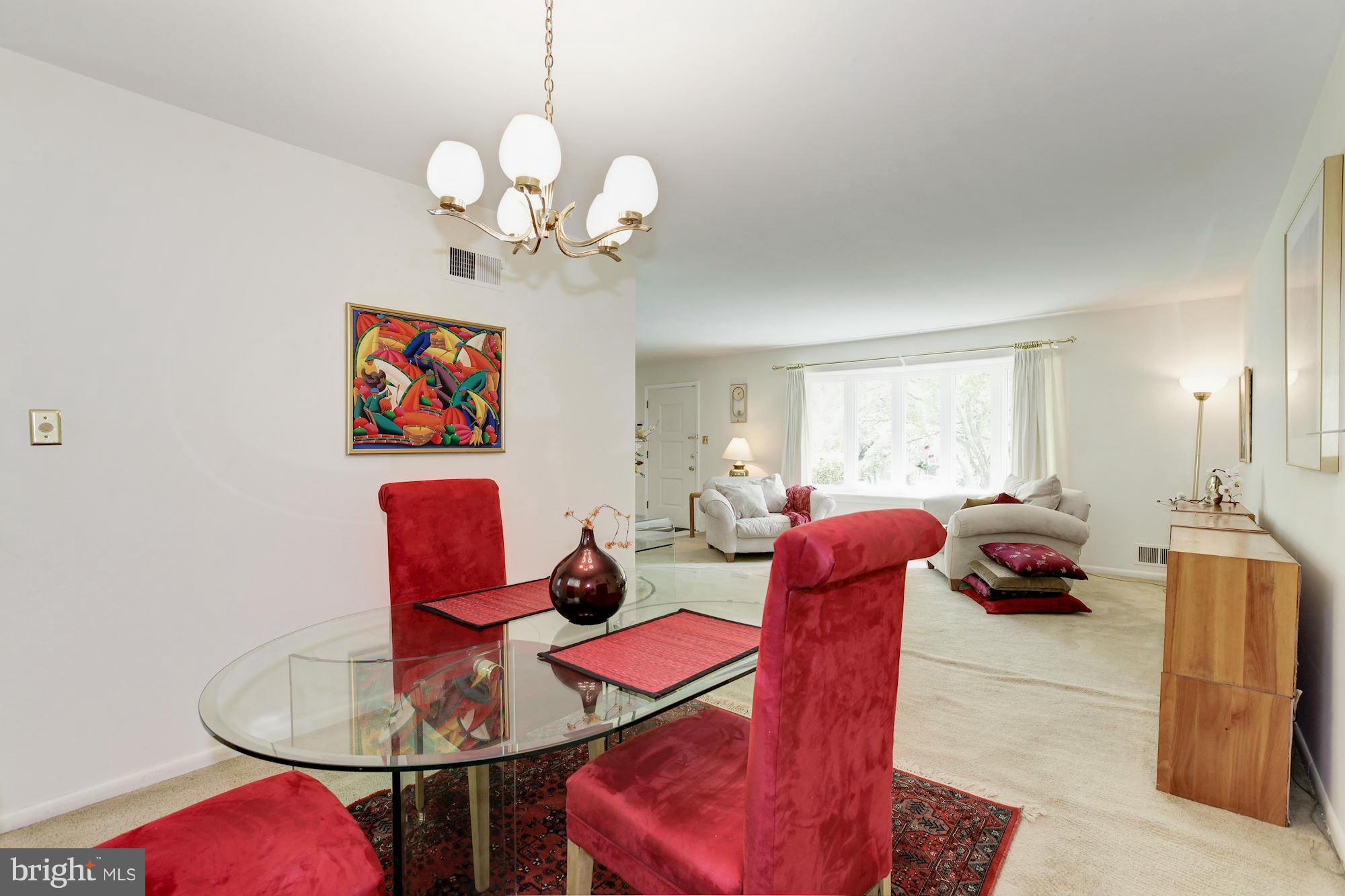 12121 Kerwood Road Silver Spring, MD 20904 - Photo 10 of 30 Dining Room
