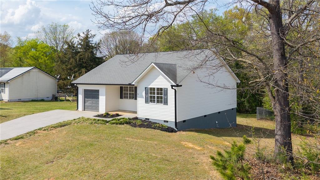 110 Walraven Way Southeast Calhoun, GA 30701 - Photo 2 of 31