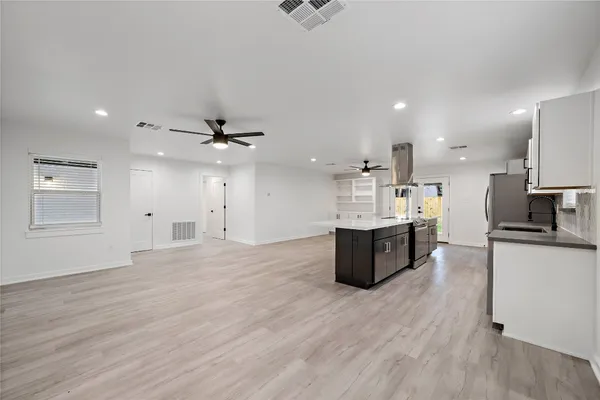 $2,650 | 5703 De Milo Drive, Houston, TX 77092