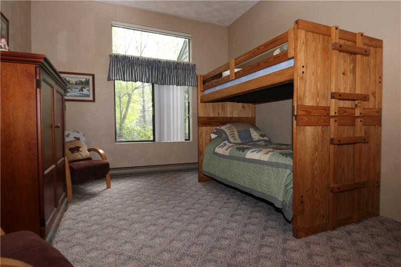 1920 South Ridge Court Hidden Valley, PA 15502 - Photo 12 of 25 Gallery Image 12