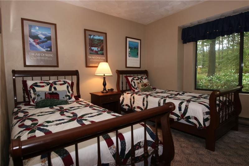 1920 South Ridge Court Hidden Valley, PA 15502 - Photo 13 of 25 Gallery Image 13