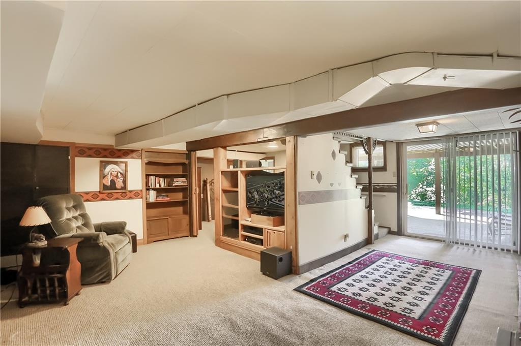 5552 Grubbs Road Gibsonia, PA 15044 - Photo 15 of 25 Gallery Image 15