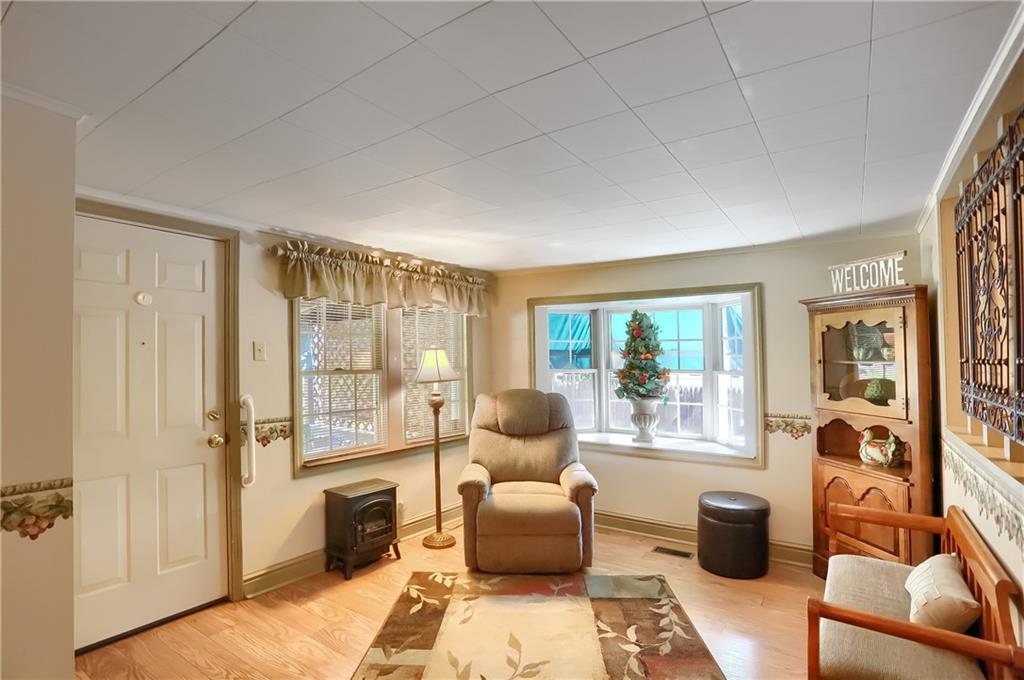 5552 Grubbs Road Gibsonia, PA 15044 - Photo 3 of 25 Gallery Image 3
