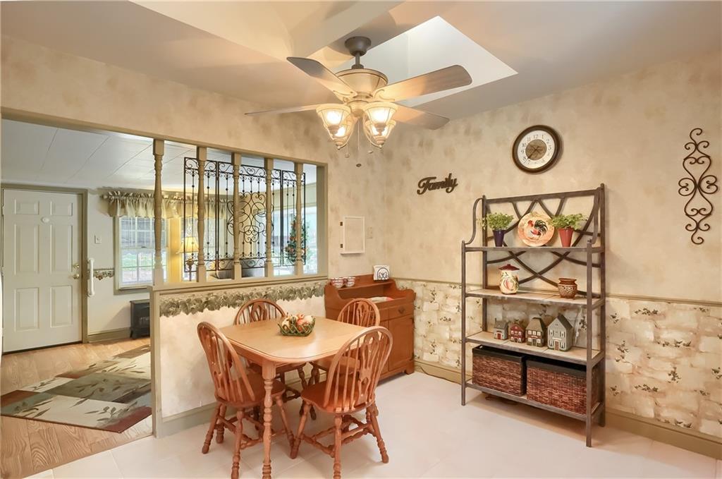 5552 Grubbs Road Gibsonia, PA 15044 - Photo 6 of 25 Gallery Image 6