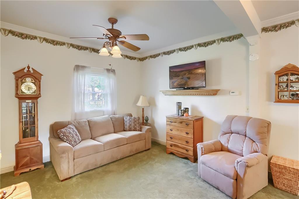 5552 Grubbs Road Gibsonia, PA 15044 - Photo 10 of 25 Gallery Image 10