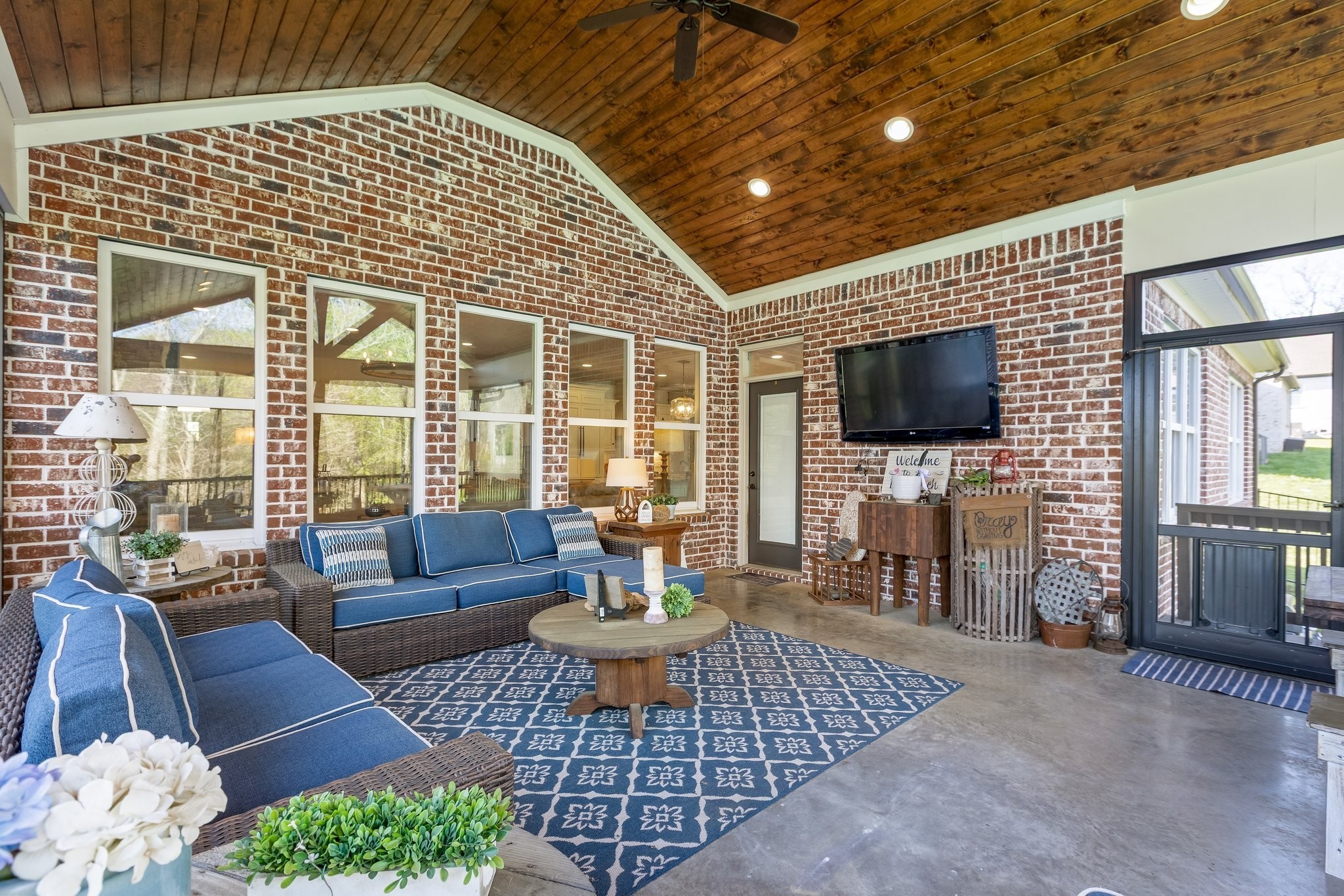 1070 Hideaway Road Columbia, TN 38401 - Photo 10 of 60