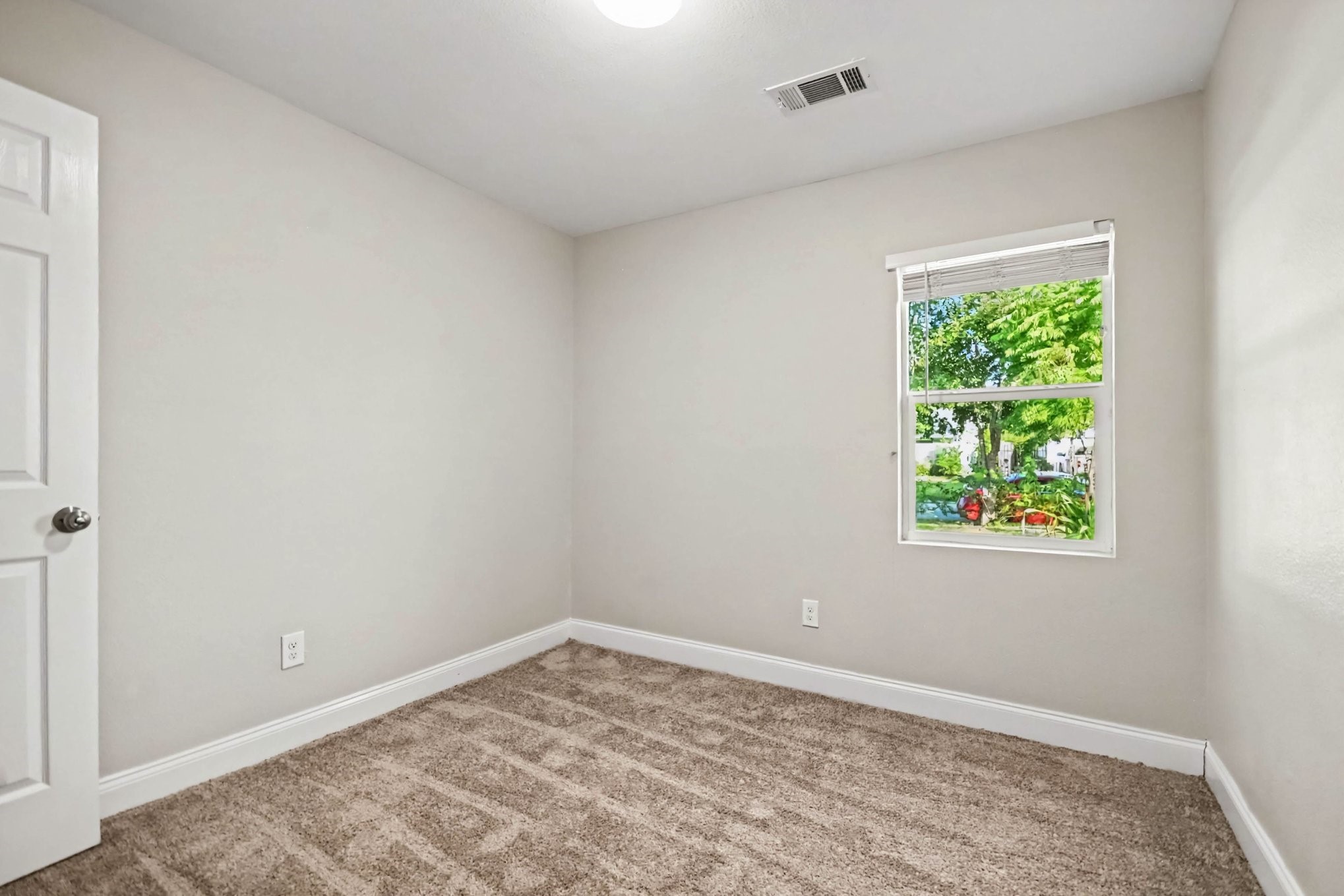 7346 Okinawa Road Houston, TX 77033 - Photo 10 of 17 Gallery Image 10