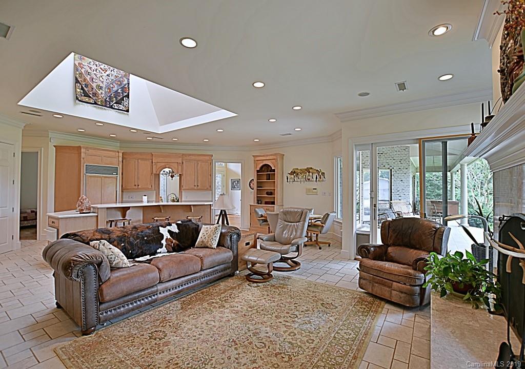 1559 Riverside Road Lancaster, SC 29720 - Photo 8 of 48 Gallery Image 8