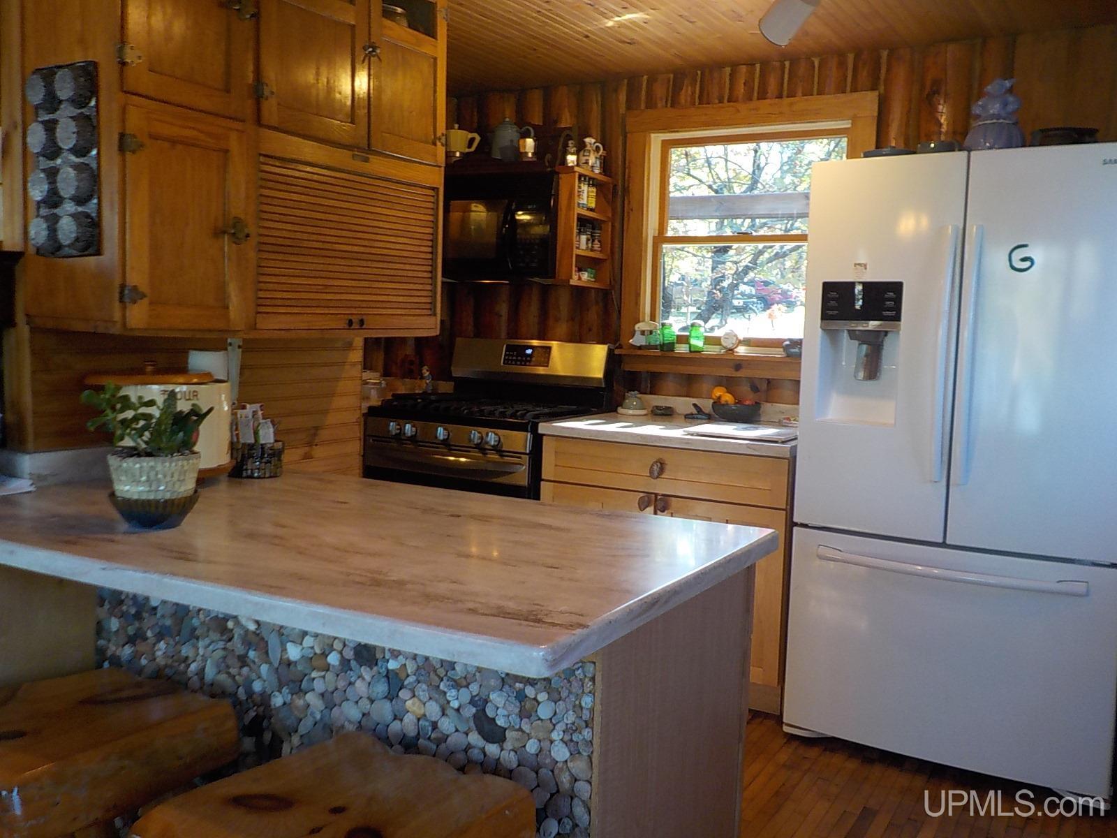 159 South Shore Road Crystal Falls, MI 49920 - Photo 12 of 78